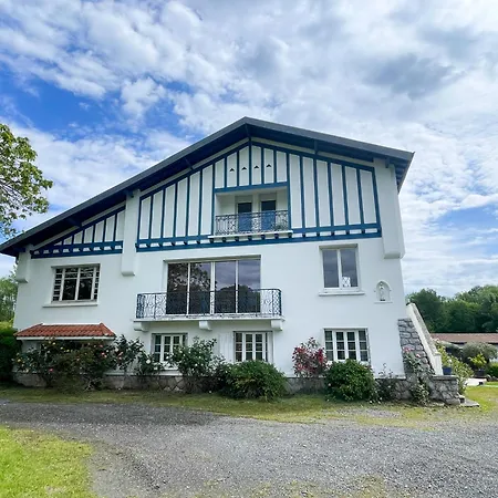 Le Domaine De Rose Holiday home *