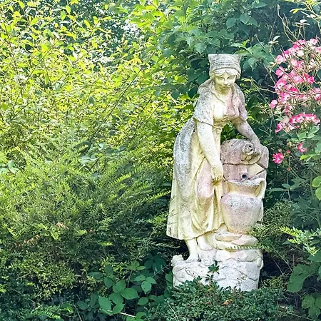 Le Domaine De Rose ルルド